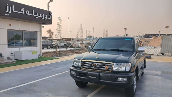Новый Toyota Land Cruiser 100 Series Рестайлинг 1, 4.7 л, 2003 в Дубае от Bormela Cars Зеленый цвет. GCC | AUTO.AE