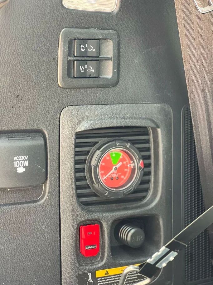 Новый Toyota Land Cruiser 300 Series, 3.4 л, 2025 в Дубае от ANDIAMO MOTORS FZE Белый цвет. GCC | AUTO.AE