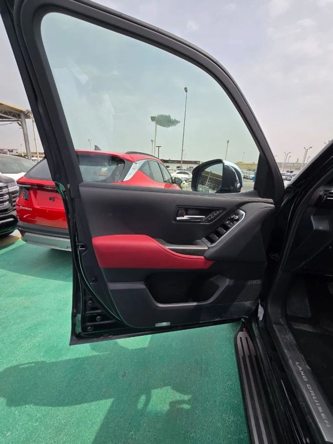 Новый Toyota Land Cruiser 300 Series, 3.4 л, 2025 в Дубае от Mohamed Hakim Motors Черный цвет. GCC | AUTO.AE