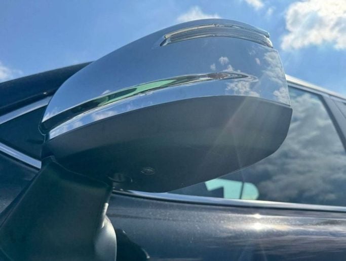 Новый Toyota Land Cruiser 300 Series, 3.4 л, 2023 в Дубае от Mohamed Hakim Motors Черный цвет. GCC | AUTO.AE