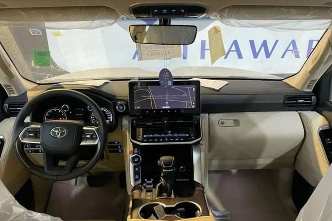 New Toyota Land Cruiser 300 Series, 3.4 l, 2024 in Dubai by Mohamed Hakim Motors, White color. GCC Specs | AUTO.AE