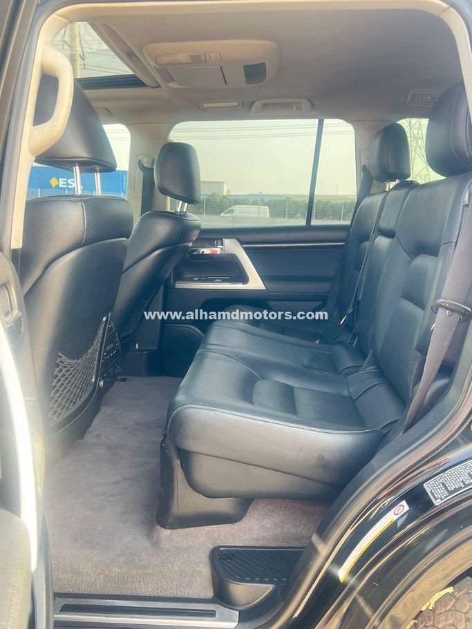Used Toyota Land Cruiser 200 Series Facelift 1, 4.5 l, 2013 in Dubai by Alhamd Motors, Black color. Other | AUTO.AE