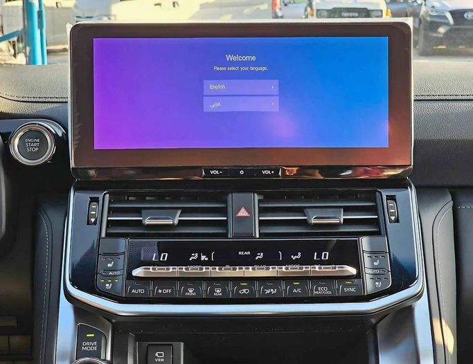 Новый Toyota Land Cruiser 300 Series, 3.4 л, 2025 в Дубае от SK Motors Черный цвет. GCC | AUTO.AE