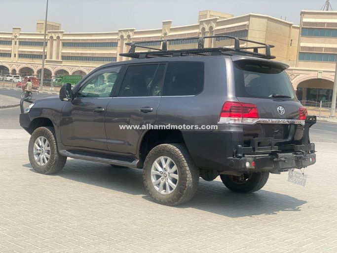 Used Toyota Land Cruiser 200 Series Facelift 2, 4.5 l, 2020 in Dubai by Alhamd Motors, Grey color. Other | AUTO.AE