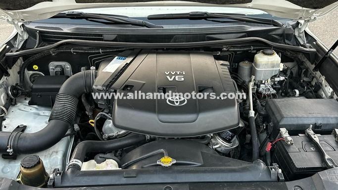Used Toyota Land Cruiser 200 Series, 4.0 l, 2012 in Dubai by Alhamd Motors, White color. Other | AUTO.AE