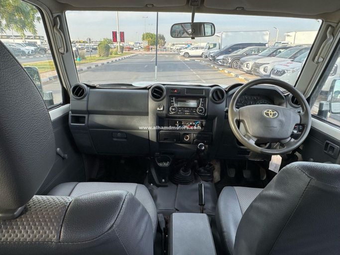 Used Toyota Land Cruiser 70 Series Facelift 1, 4.5 l, 2019 in Dubai by Alhamd Motors, White color. Other | AUTO.AE