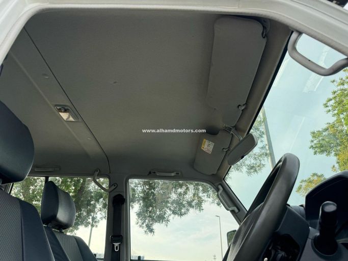 Used Toyota Land Cruiser 70 Series Facelift 1, 4.5 l, 2019 in Dubai by Alhamd Motors, White color. Other | AUTO.AE