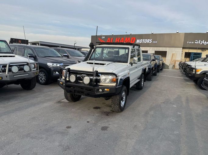 Used Toyota Land Cruiser 70 Series Facelift 1, 4.5 l, 2019 in Dubai by Alhamd Motors, White color. Other | AUTO.AE