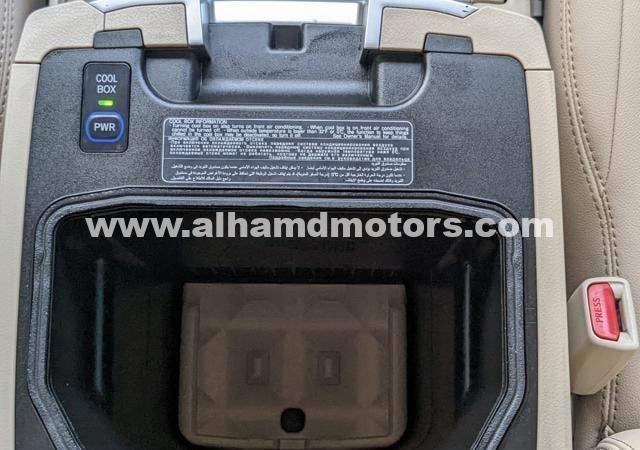Used Toyota Land Cruiser 200 Series Facelift 2, 4.5 l, 2019 in Dubai by Alhamd Motors, White color. Other | AUTO.AE
