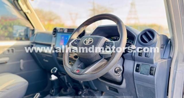 Used Toyota Land Cruiser 70 Series Facelift 1, 4.5 l, 2018 in Dubai by Alhamd Motors, Silver color. Other | AUTO.AE