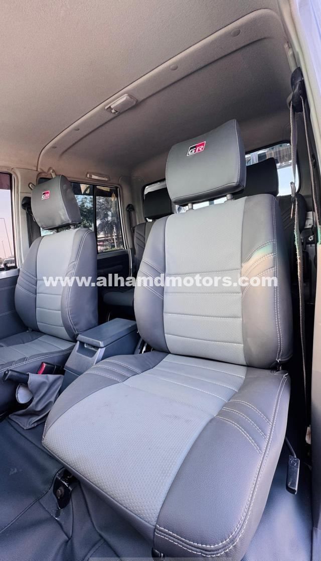 Used Toyota Land Cruiser 70 Series Facelift 1, 4.5 l, 2018 in Dubai by Alhamd Motors, Silver color. Other | AUTO.AE