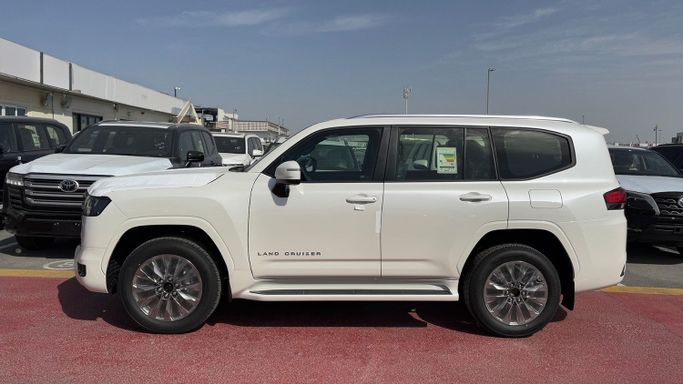New Toyota Land Cruiser 300 Series, 4.0 l, 2025 in Dubai by MENAMOTORS, White color. GCC Specs | AUTO.AE