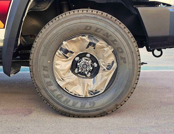 Новый Toyota Land Cruiser 70 Series Рестайлинг 2, 4.0 л, 2024 в Дубае от SK Motors Белый цвет. GCC | AUTO.AE