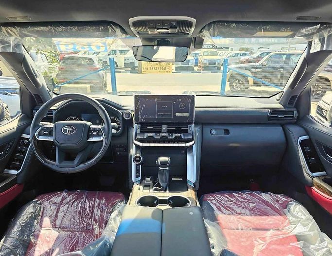 Новый Toyota Land Cruiser 300 Series, 3.4 л, 2022 в Дубае от SK Motors Черный цвет. GCC | AUTO.AE