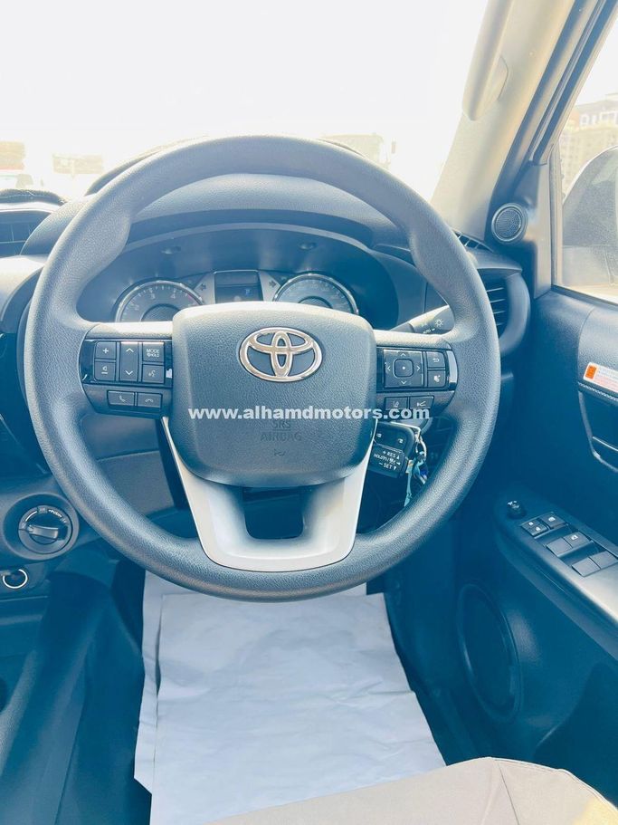 Used Toyota Land Cruiser 70 Series Facelift 1, 4.5 l, 2016 in Dubai by Alhamd Motors, White color. Other | AUTO.AE