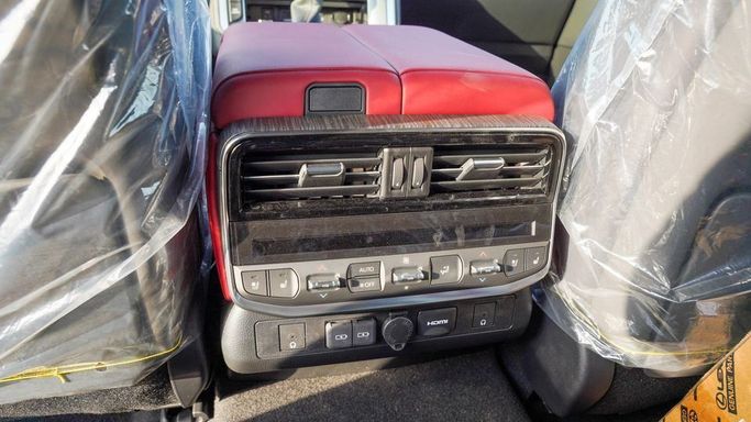 Новый Toyota Land Cruiser 300 Series, 3.4 л, 2025 в Дубае от Najem Motors Черный цвет. GCC | AUTO.AE