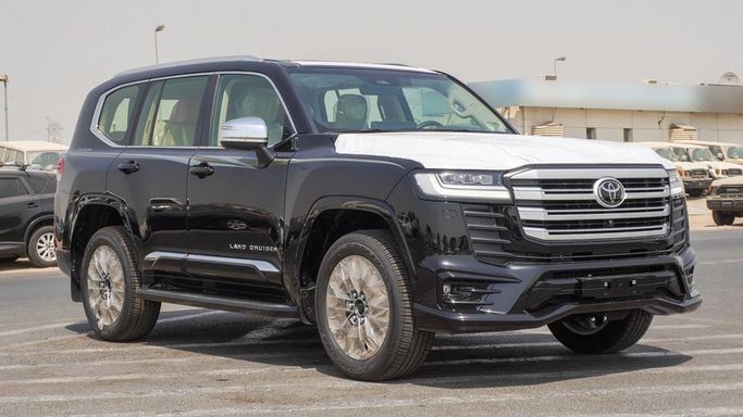 Новый Toyota Land Cruiser 300 Series, 4.0 л, 2025 в Дубае от Najem Motors Черный цвет. GCC | AUTO.AE