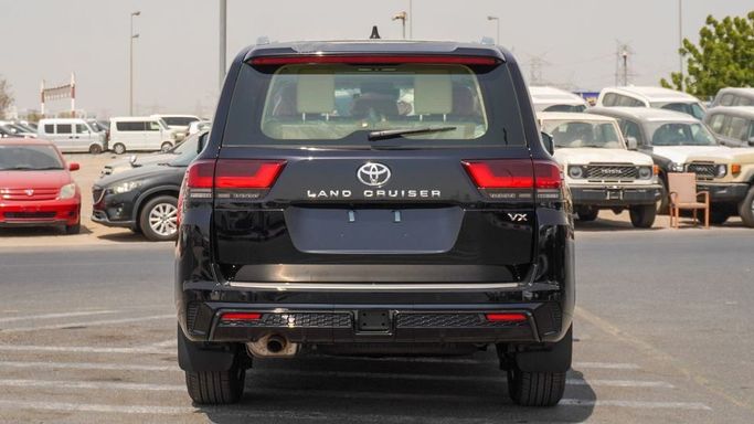 Новый Toyota Land Cruiser 300 Series, 4.0 л, 2025 в Дубае от Najem Motors Черный цвет. GCC | AUTO.AE
