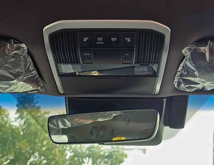 Новый Toyota Land Cruiser 300 Series, 3.3 л, 2022 в Дубае от SK Motors Белый цвет. GCC | AUTO.AE