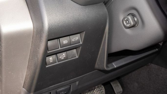 Новый Toyota Land Cruiser 300 Series, 3.4 л, 2025 в Дубае от Najem Motors Черный цвет. GCC | AUTO.AE