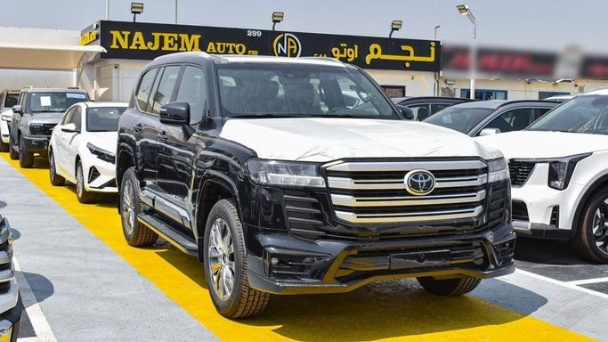 Новый Toyota Land Cruiser 300 Series, 4.0 л, 2024 в Дубае от Najem Motors Черный цвет. GCC | AUTO.AE