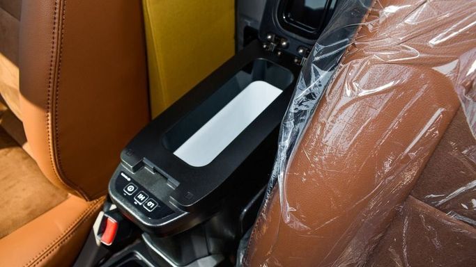 Новый Toyota Land Cruiser 70 Series Рестайлинг 2, 4.0 л, 2024 в Дубае от Najem Motors Серый цвет. GCC | AUTO.AE