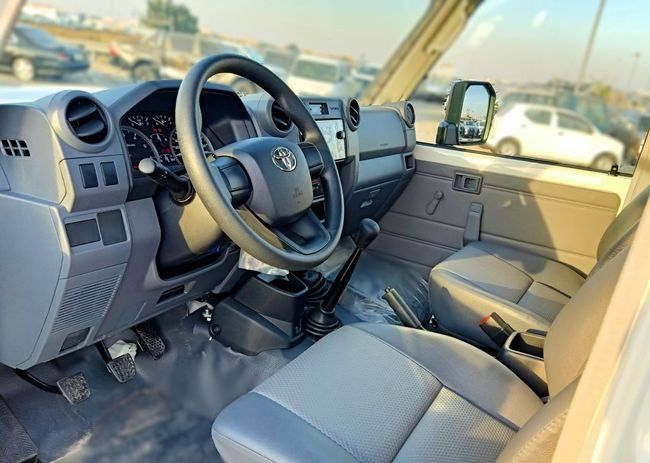 New Toyota Land Cruiser 70 Series Facelift 2, 4.5 l, 2025 in Dubai by Soltan Auto, White color. Other | AUTO.AE