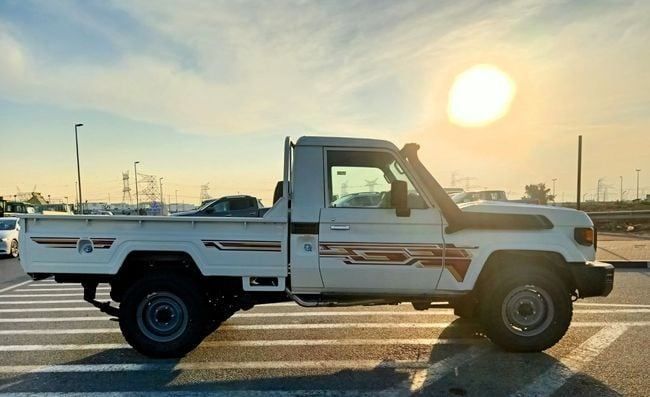 New Toyota Land Cruiser 70 Series Facelift 2, 4.5 l, 2025 in Dubai by Soltan Auto, White color. Other | AUTO.AE