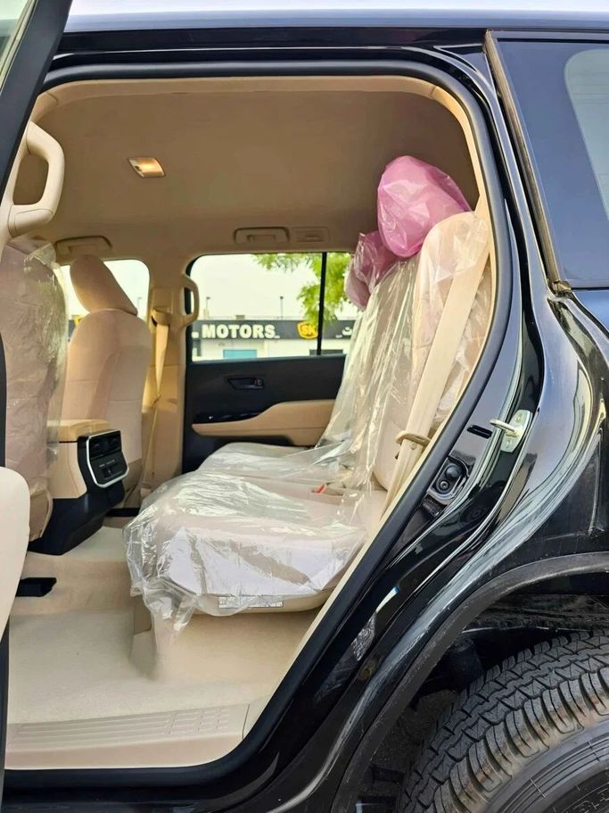 Новый Toyota Land Cruiser 300 Series, 3.3 л, 2024 в Дубае от SK Motors Черный цвет. Other | AUTO.AE