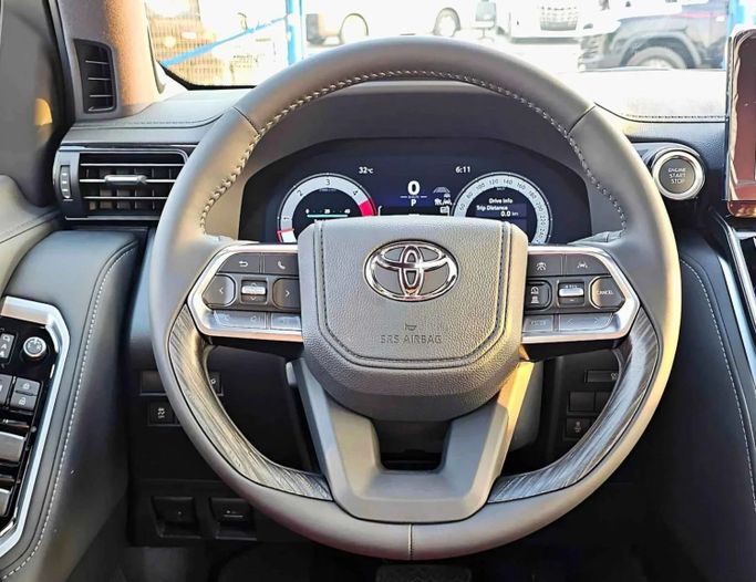 Новый Toyota Land Cruiser 300 Series, 3.3 л, 2025 в Дубае от SK Motors Черный цвет. Other | AUTO.AE