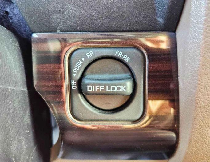 New Toyota Land Cruiser 70 Series Facelift 2, 4.0 l, 2025 in Dubai by SK Motors, Beige color. Other | AUTO.AE