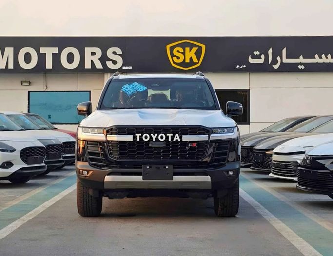 Новый Toyota Land Cruiser 300 Series, 3.4 л, 2025 в Дубае от SK Motors Черный цвет. Other | AUTO.AE