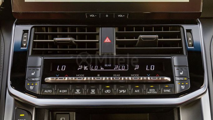 Новый Toyota Land Cruiser 300 Series, 3.4 л, 2025 в Дубае от Milele Черный цвет. Other | AUTO.AE