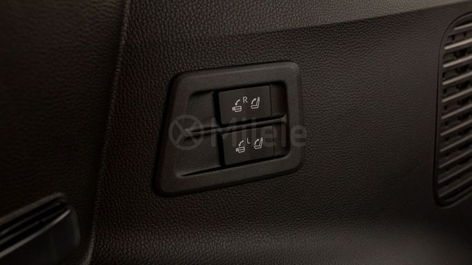 Новый Toyota Land Cruiser 300 Series, 3.4 л, 2025 в Дубае от Milele Черный цвет. Other | AUTO.AE