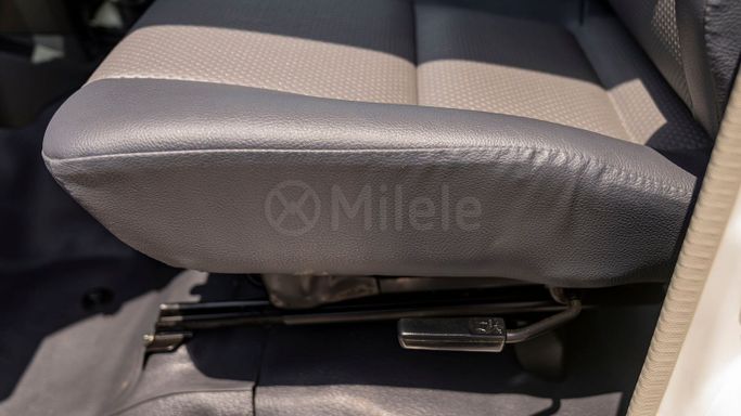 Новый Toyota Land Cruiser 70 Series Рестайлинг 2, 4.5 л, 2025 в Дубае от Milele Белый цвет. Other | AUTO.AE