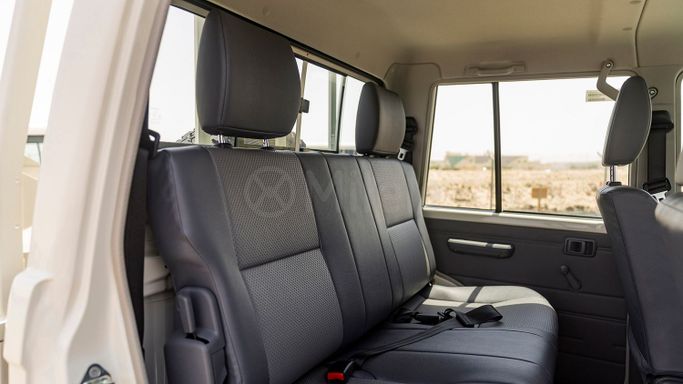 Новый Toyota Land Cruiser 70 Series Рестайлинг 2, 4.5 л, 2025 в Дубае от Milele Белый цвет. Other | AUTO.AE