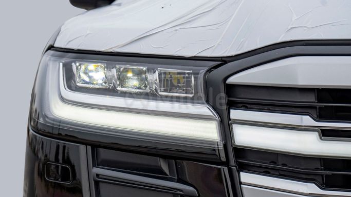 Новый Toyota Land Cruiser 300 Series, 3.4 л, 2025 в Дубае от Milele Черный цвет. Other | AUTO.AE