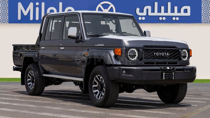 Новый Toyota Land Cruiser 70 Series Рестайлинг 2, 2.8 л, 2025 в Дубае от Milele Серый цвет. Other | AUTO.AE