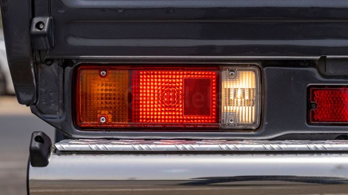 Новый Toyota Land Cruiser 70 Series Рестайлинг 2, 2.8 л, 2025 в Дубае от Milele Серый цвет. Other | AUTO.AE