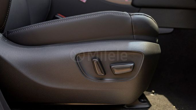 Новый Toyota Land Cruiser 300 Series, 3.3 л, 2025 в Дубае от Milele Серый цвет. Other | AUTO.AE