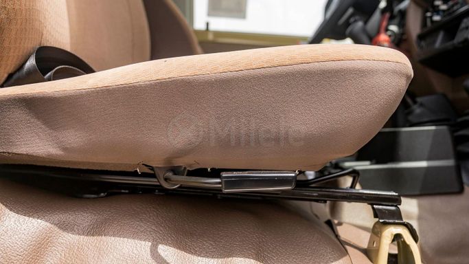 Новый Toyota Land Cruiser 70 Series Рестайлинг 2, 4.5 л, 2025 в Дубае от Milele Бежевый цвет. Other | AUTO.AE