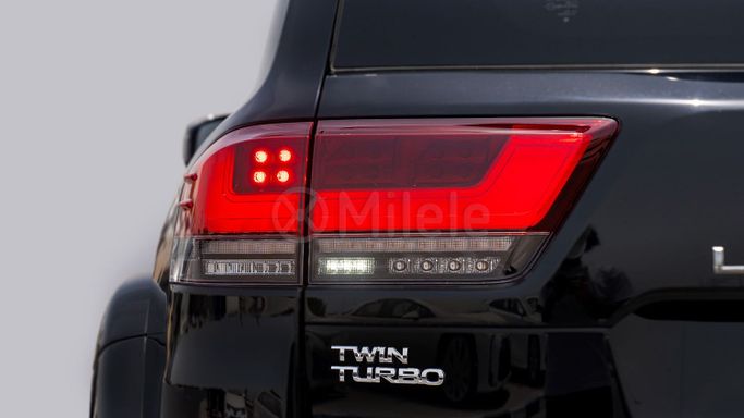 Новый Toyota Land Cruiser 300 Series, 3.4 л, 2025 в Дубае от Milele Черный цвет. Other | AUTO.AE