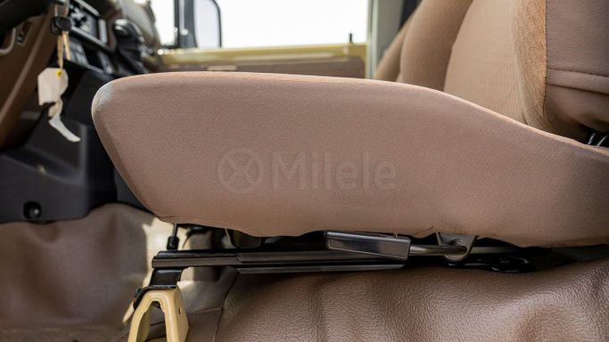 Новый Toyota Land Cruiser 70 Series Рестайлинг 2, 4.0 л, 2025 в Дубае от Milele Бежевый цвет. Other | AUTO.AE