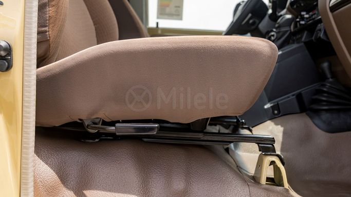 Новый Toyota Land Cruiser 70 Series Рестайлинг 2, 4.0 л, 2025 в Дубае от Milele Бежевый цвет. Other | AUTO.AE