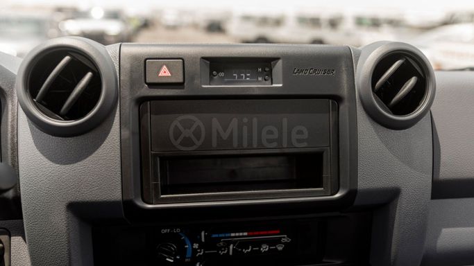 Новый Toyota Land Cruiser 70 Series Рестайлинг 2, 4.0 л, 2025 в Дубае от Milele Белый цвет. Other | AUTO.AE