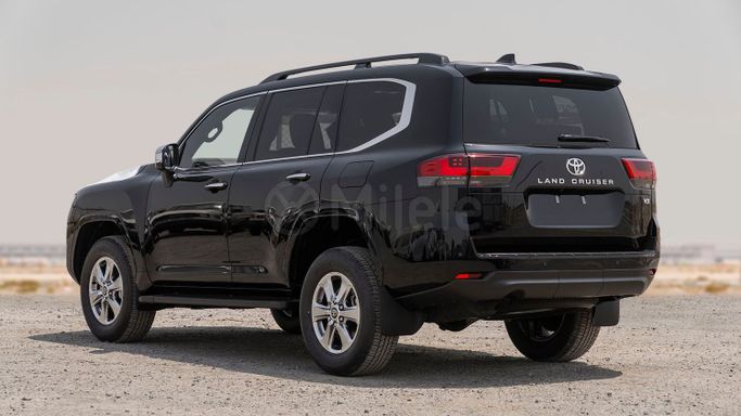 Новый Toyota Land Cruiser 300 Series, 3.3 л, 2025 в Дубае от Milele Черный цвет. Other | AUTO.AE