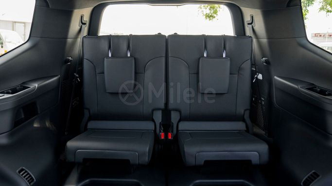 Новый Toyota Land Cruiser 300 Series, 3.3 л, 2025 в Дубае от Milele Черный цвет. Other | AUTO.AE