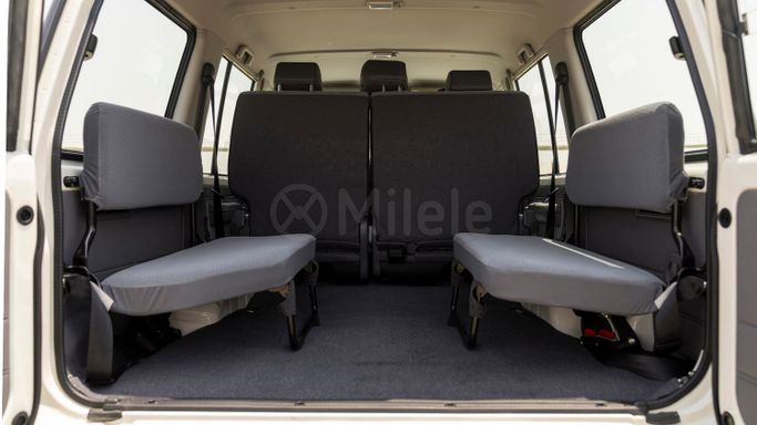 Новый Toyota Land Cruiser 70 Series Рестайлинг 2, 2.8 л, 2025 в Дубае от Milele Белый цвет. Other | AUTO.AE