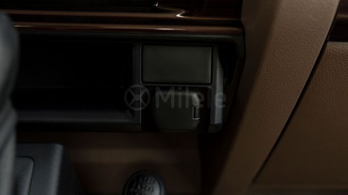 Новый Toyota Land Cruiser 70 Series Рестайлинг 2, 2.8 л, 2025 в Дубае от Milele Белый цвет. Other | AUTO.AE