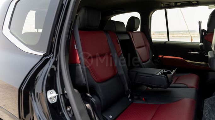 Новый Toyota Land Cruiser 300 Series, 3.3 л, 2025 в Дубае от Milele Черный цвет. Other | AUTO.AE